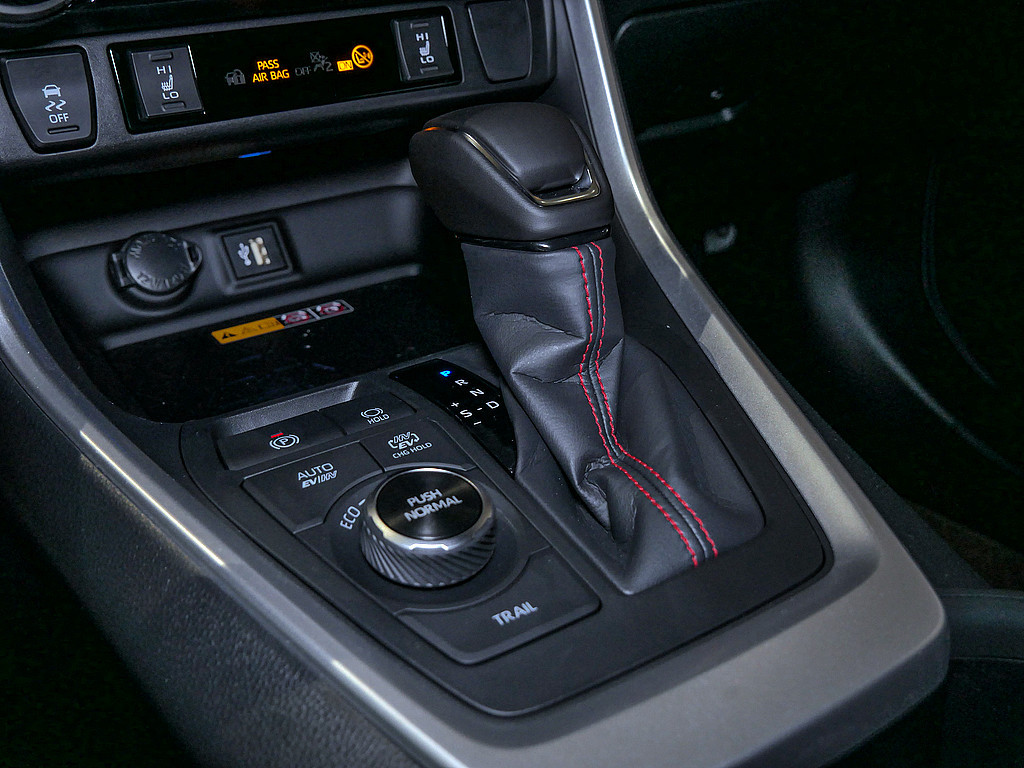 Fahrzeugansicht TOYOTA RAV4 2.5 Plug-in Hybrid 4x4 Teamplayer - Bild 21