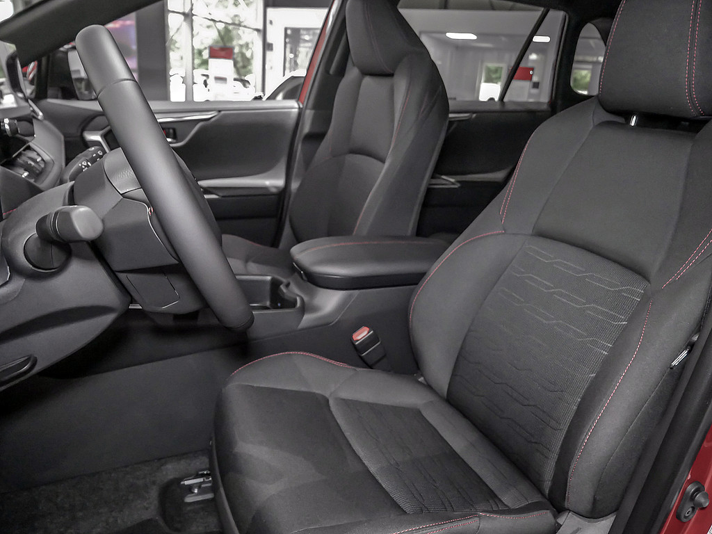 Fahrzeugansicht TOYOTA RAV4 2.5 Plug-in Hybrid 4x4 Teamplayer - Bild 36