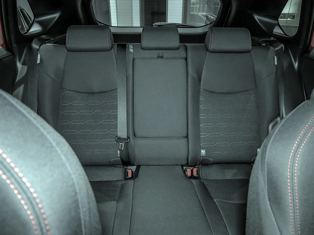 Fahrzeugansicht TOYOTA RAV4 2.5 Plug-in Hybrid 4x4 Teamplayer - Bild 37