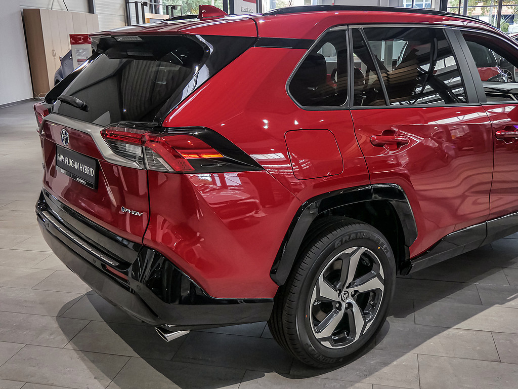 Fahrzeugansicht TOYOTA RAV4 2.5 Plug-in Hybrid 4x4 Teamplayer - Bild 42