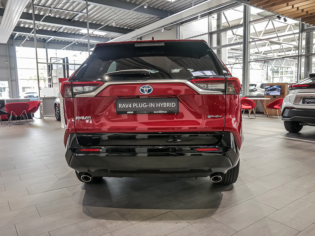 Fahrzeugansicht TOYOTA RAV4 2.5 Plug-in Hybrid 4x4 Teamplayer - Bild 45