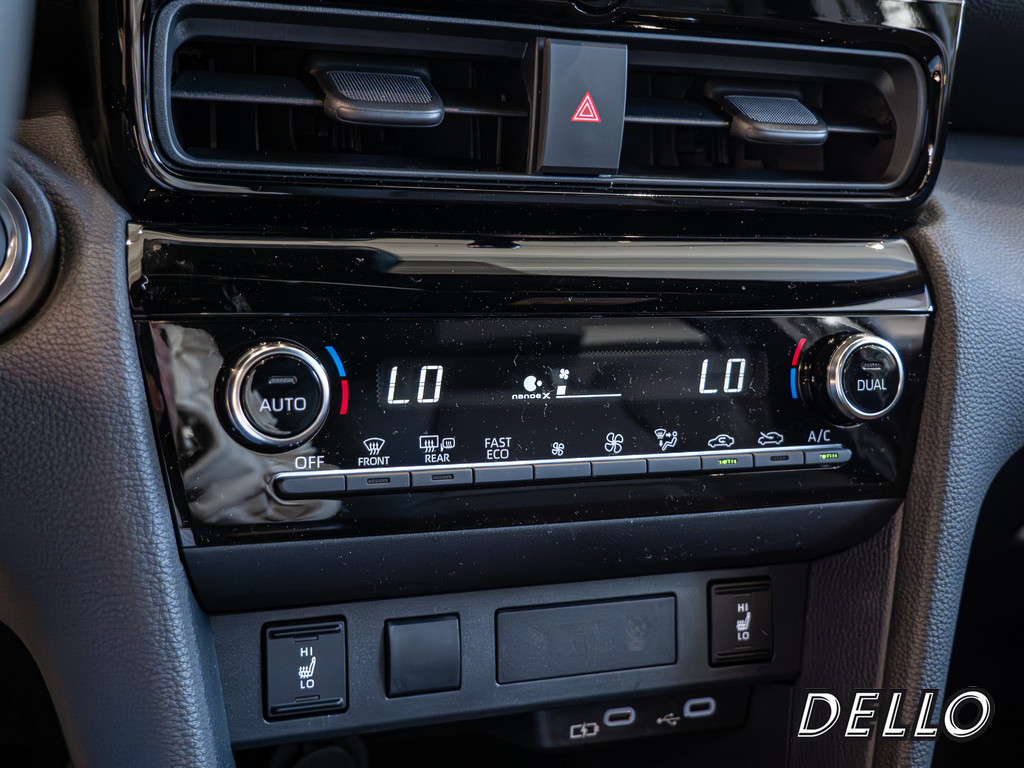 Fahrzeugansicht TOYOTA Yaris Cross 1.5 Hybrid FWD Style Plus - Bild 17