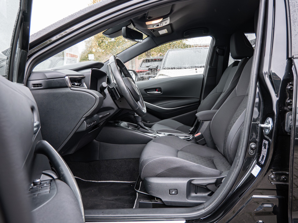 Fahrzeugansicht TOYOTA Corolla Touring Sports 2.0 Hybrid Team Deutschland - Bild 3
