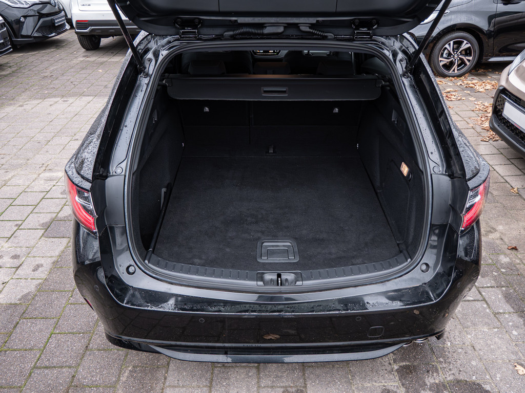 Fahrzeugansicht TOYOTA Corolla Touring Sports 2.0 Hybrid Team Deutschland - Bild 10