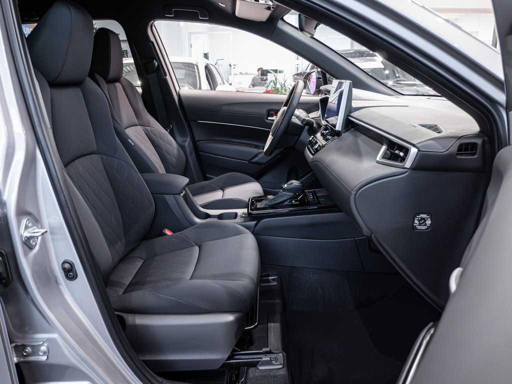 Fahrzeugansicht TOYOTA Corolla Cross 2.0 Hybrid Teamplayer - Bild 3