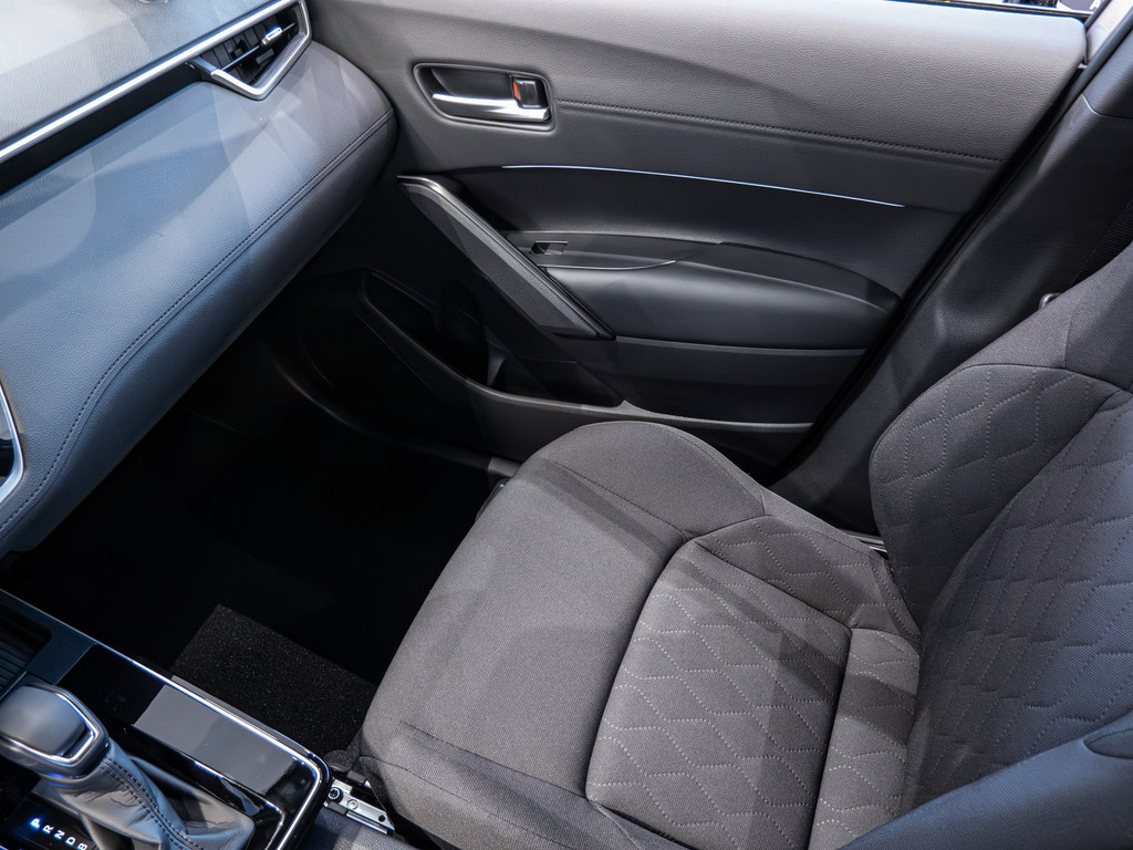 Fahrzeugansicht TOYOTA Corolla Cross 2.0 Hybrid Teamplayer - Bild 19