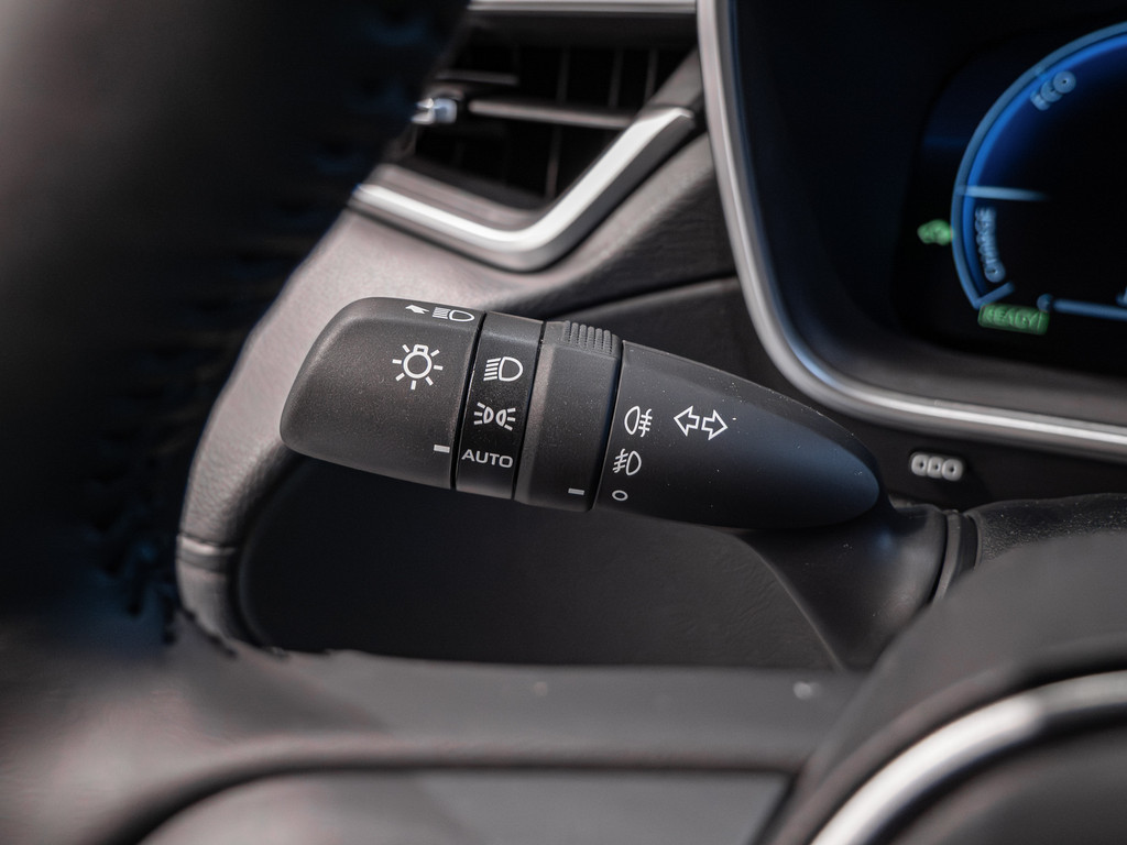 Fahrzeugansicht TOYOTA Corolla Cross 2.0 Hybrid Teamplayer - Bild 22