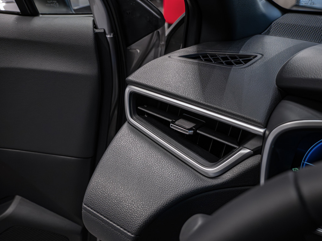 Fahrzeugansicht TOYOTA Corolla Cross 2.0 Hybrid Teamplayer - Bild 28