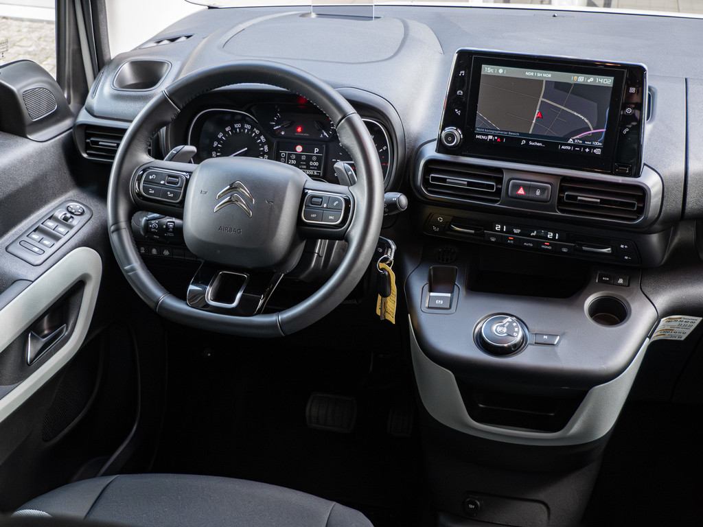 Fahrzeugansicht CITROEN Berlingo 1.5 Blue HDI Shine XL - Bild 3