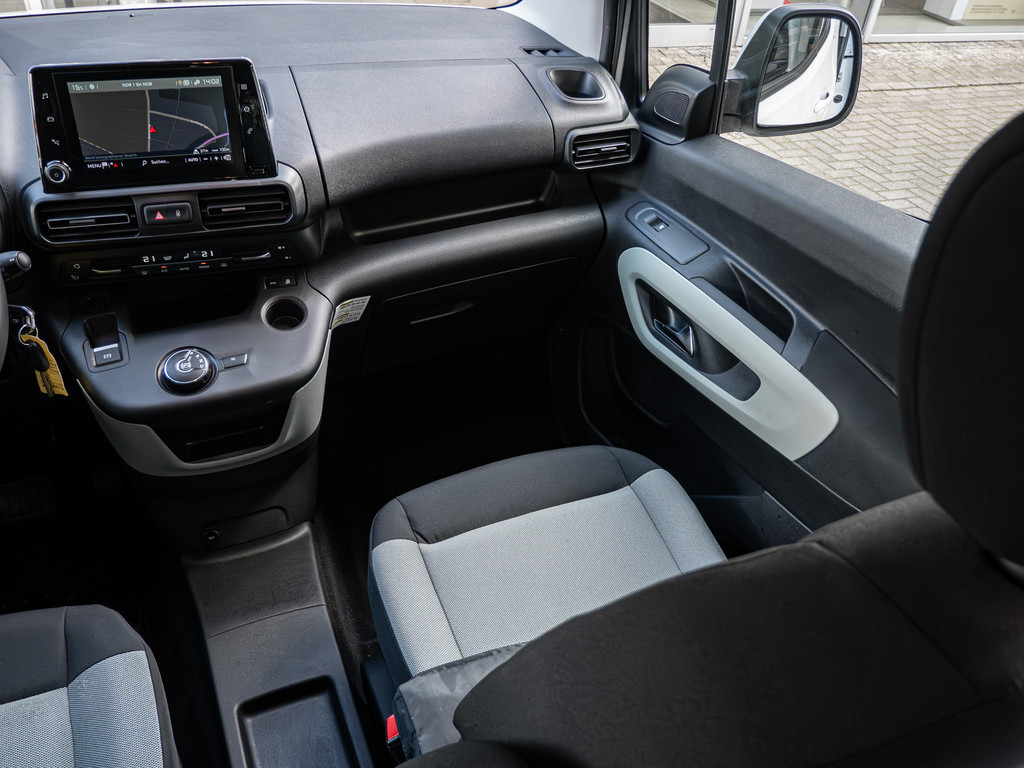 Fahrzeugansicht CITROEN Berlingo 1.5 Blue HDI Shine XL - Bild 4