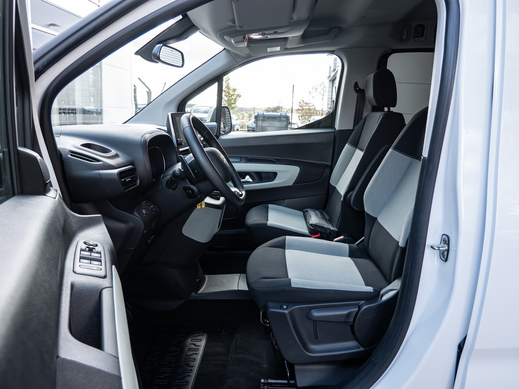 Fahrzeugansicht CITROEN Berlingo 1.5 Blue HDI Shine XL - Bild 10