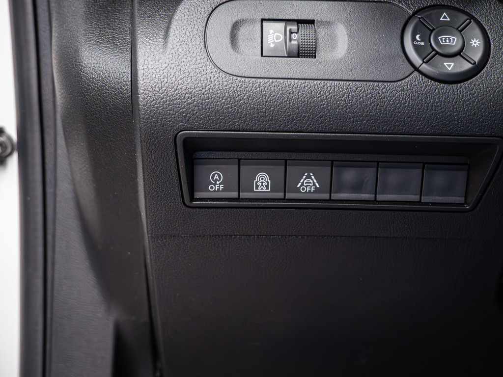 Fahrzeugansicht CITROEN Berlingo 1.5 Blue HDI Shine XL - Bild 30