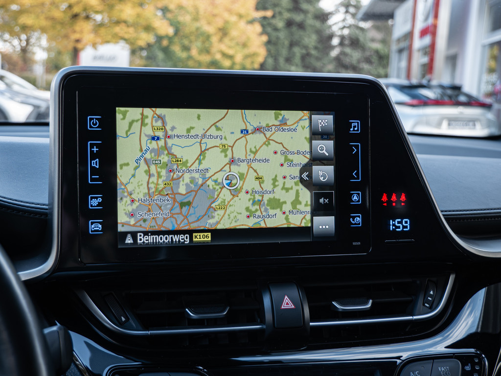 Fahrzeugansicht TOYOTA C-HR 1.8 Hybrid Team D - Bild 16