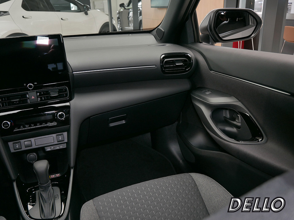 Fahrzeugansicht TOYOTA Yaris Cross 1.5 Hybrid FWD Teamplayer - Bild 3