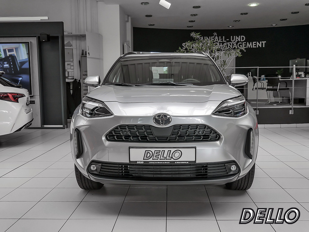 Fahrzeugansicht TOYOTA Yaris Cross 1.5 Hybrid FWD Teamplayer - Bild 12