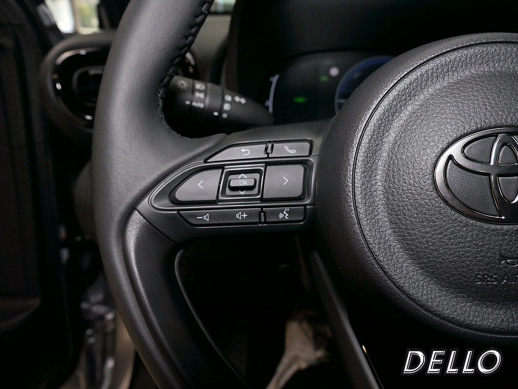 Fahrzeugansicht TOYOTA Yaris Cross 1.5 Hybrid FWD Teamplayer - Bild 21