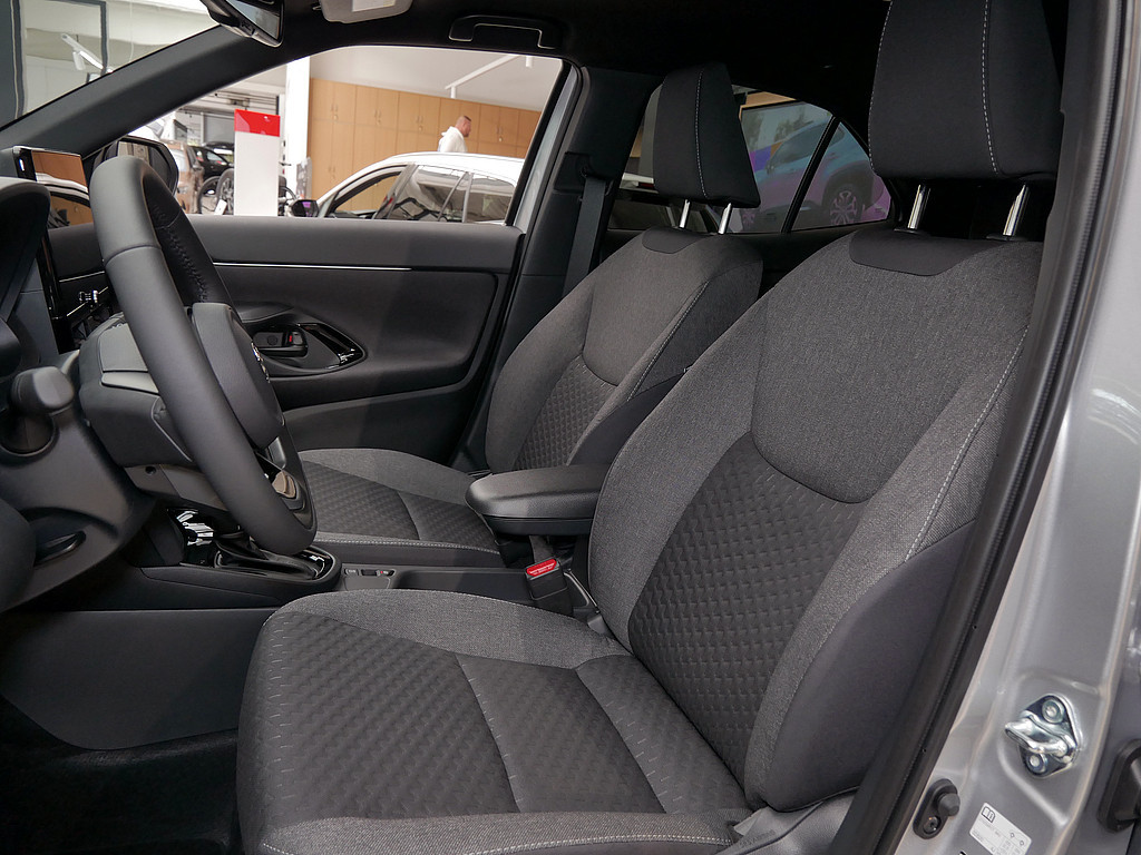 Fahrzeugansicht TOYOTA Yaris Cross 1.5 Hybrid FWD Teamplayer - Bild 27