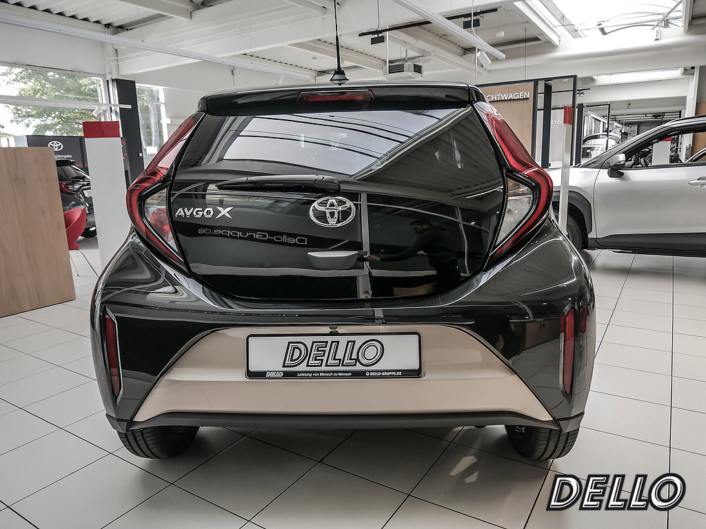 Fahrzeugansicht TOYOTA Aygo X 1.0 Teamplayer - Bild 31