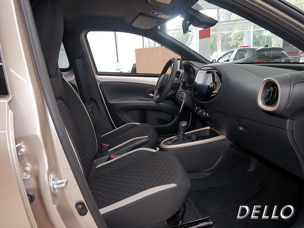 Fahrzeugansicht TOYOTA Aygo X 1.0 Teamplayer - Bild 34