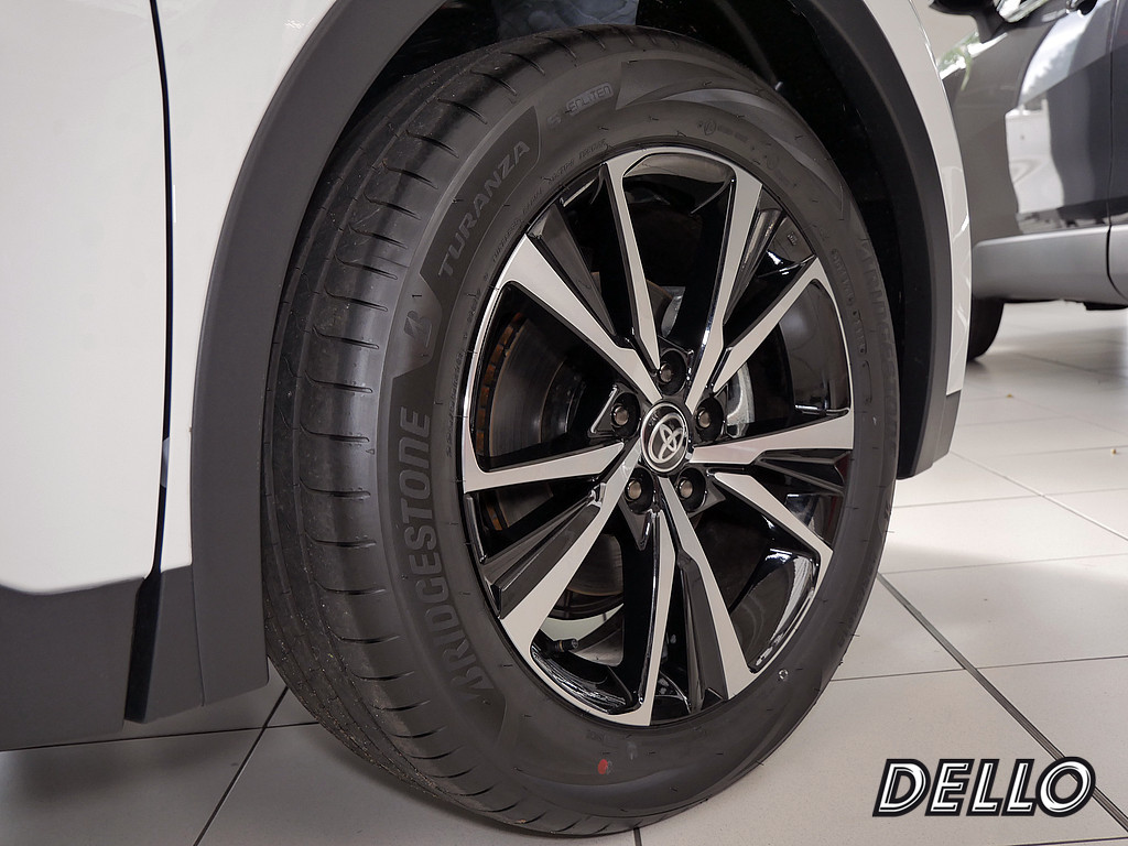 Fahrzeugansicht TOYOTA C-HR 2.0 Hybrid FWD Team Deutschland - Bild 5