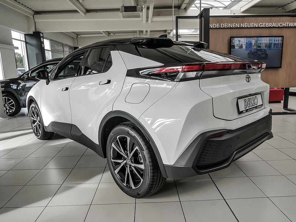 Fahrzeugansicht TOYOTA C-HR 2.0 Hybrid Team Deutschland - Bild 23