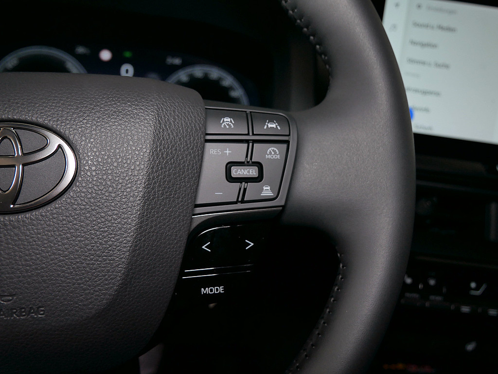 Fahrzeugansicht TOYOTA C-HR 2.0 Hybrid Team Deutschland - Bild 24