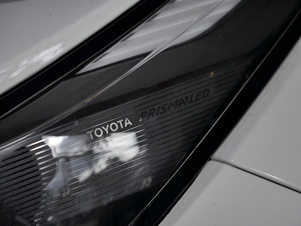 Fahrzeugansicht TOYOTA C-HR 2.0 Hybrid Team Deutschland - Bild 27