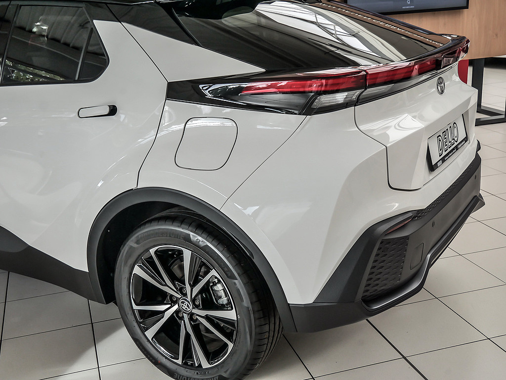 Fahrzeugansicht TOYOTA C-HR 2.0 Hybrid Team Deutschland - Bild 30