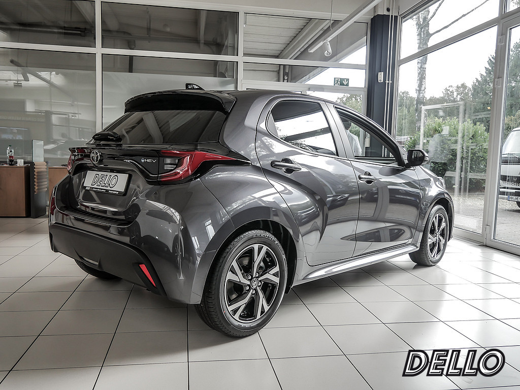 Fahrzeugansicht TOYOTA Yaris Hybrid 1.5 VVT-iE Teamplayer - Bild 23