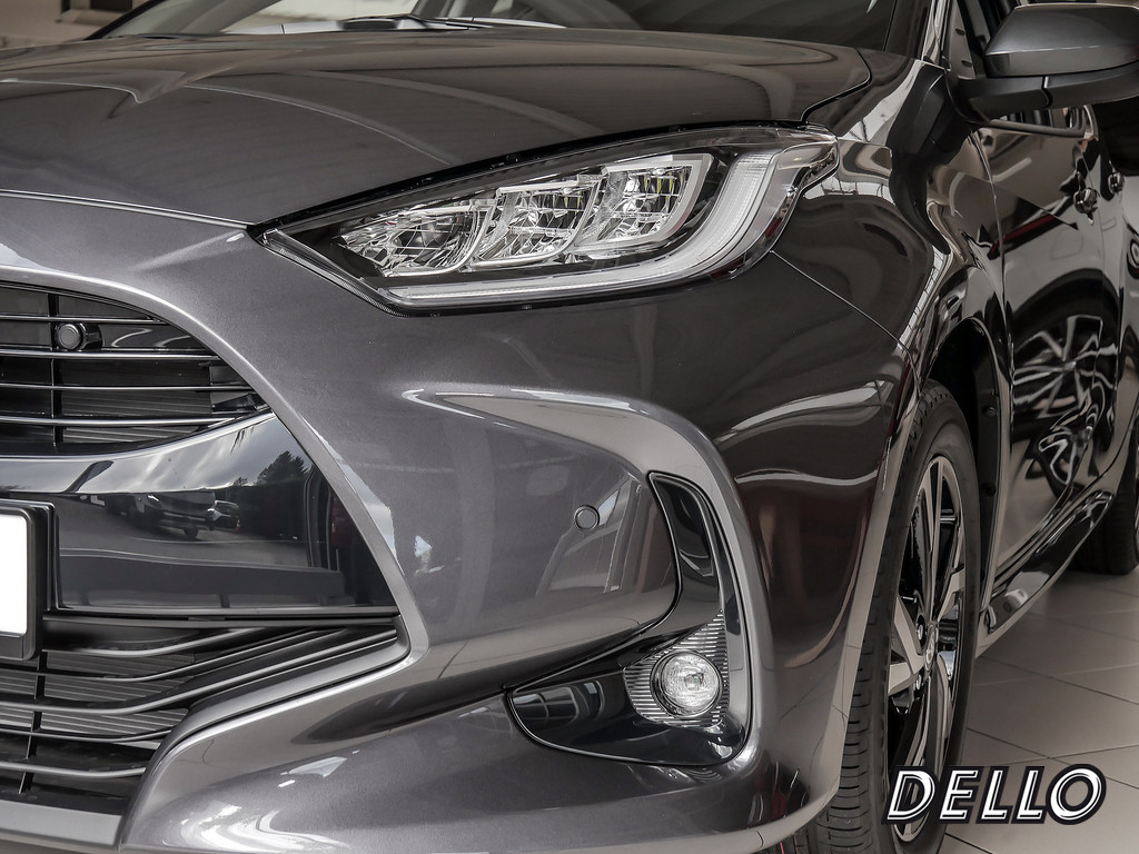 Fahrzeugansicht TOYOTA Yaris Hybrid 1.5 VVT-iE Teamplayer - Bild 28