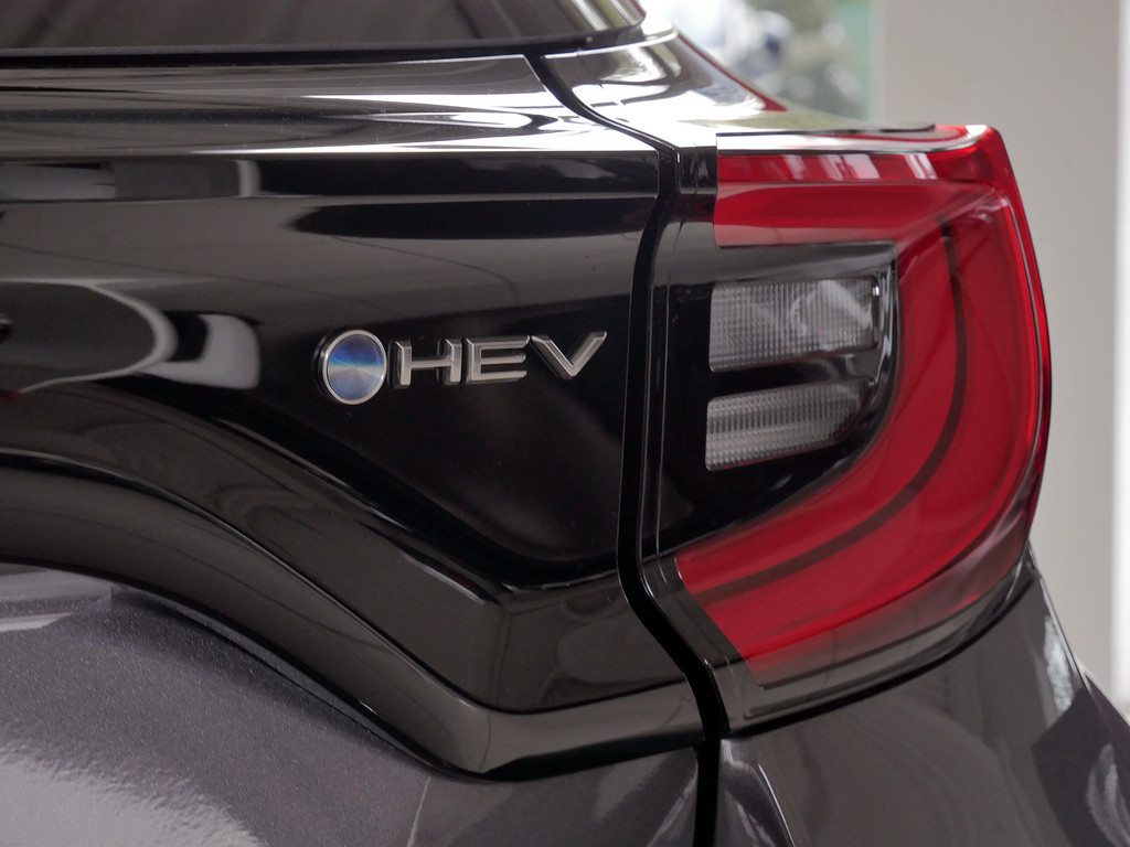 Fahrzeugansicht TOYOTA Yaris Hybrid 1.5 VVT-iE Teamplayer - Bild 30