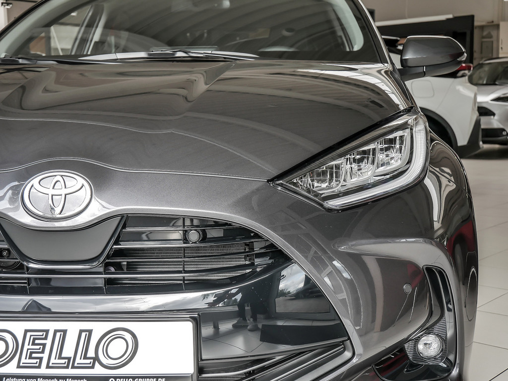 Fahrzeugansicht TOYOTA Yaris Hybrid 1.5 VVT-iE Teamplayer - Bild 31