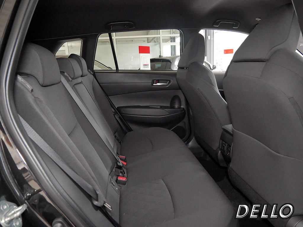 Fahrzeugansicht TOYOTA Corolla Cross 2.0 VVT-i Hybrid - Bild 37