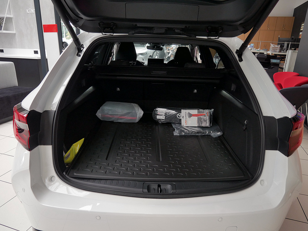 Fahrzeugansicht TOYOTA Corolla Touring Sports 2.0 Hybrid Teamplayer - Bild 4