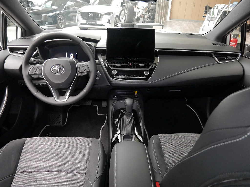 Fahrzeugansicht TOYOTA Corolla Touring Sports 2.0 Hybrid Teamplayer - Bild 38