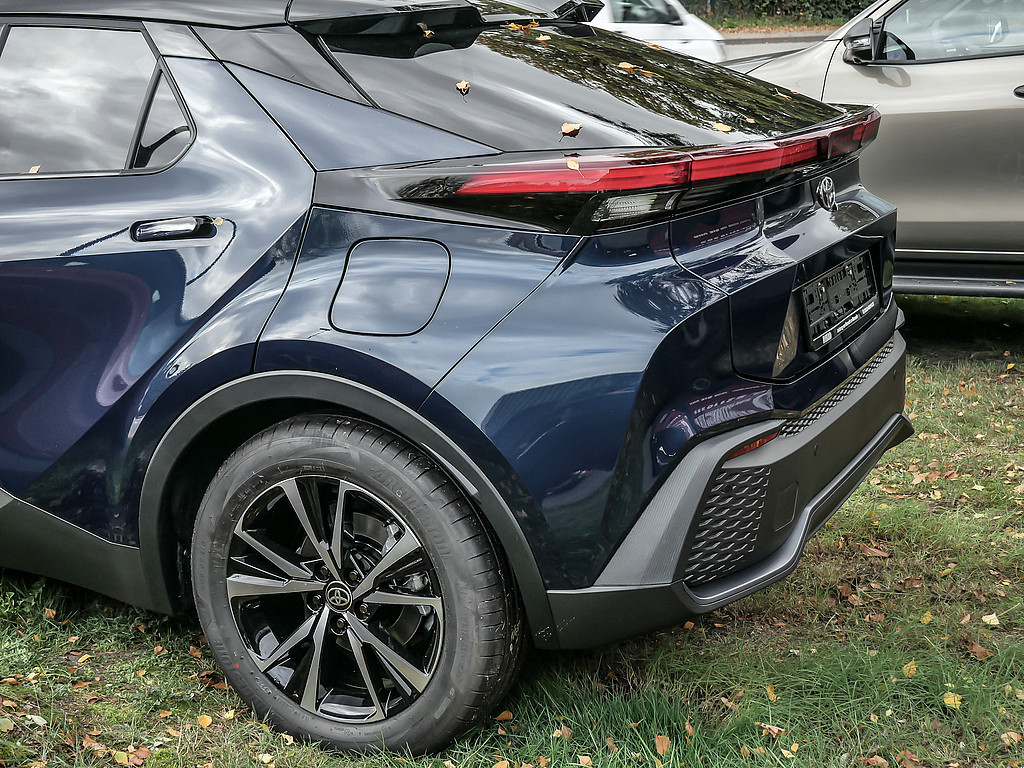 Fahrzeugansicht TOYOTA C-HR 1.8 Hybrid FWD Team Deutschland - Bild 32
