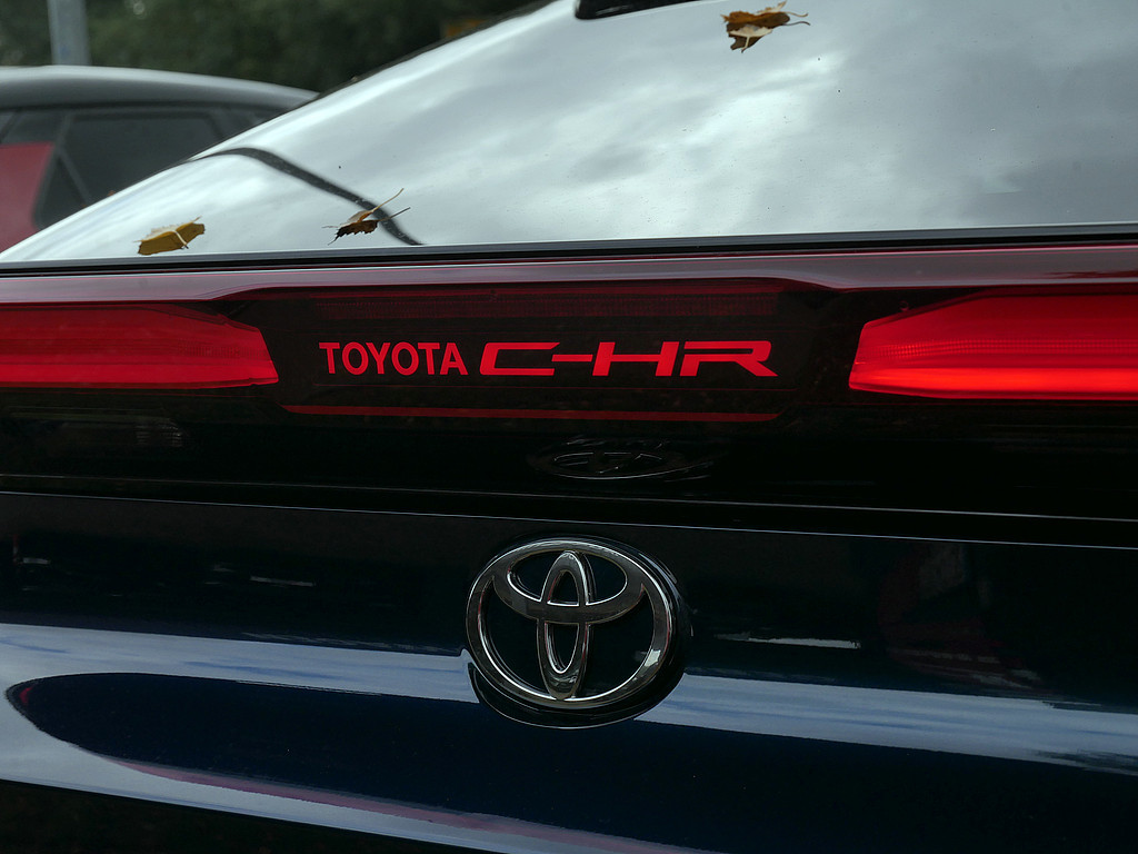 Fahrzeugansicht TOYOTA C-HR 1.8 Hybrid FWD Team Deutschland - Bild 33