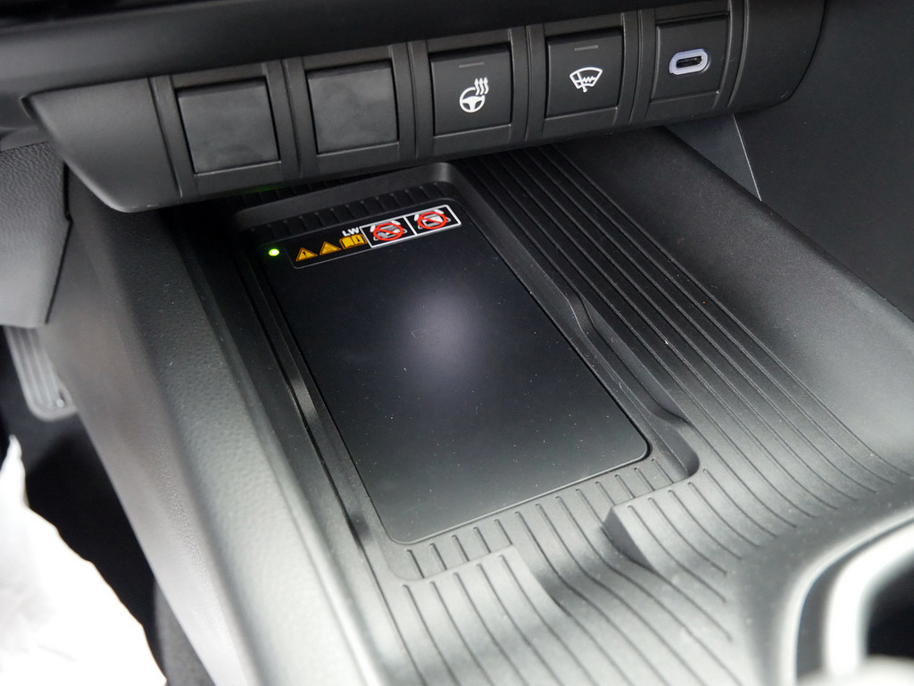 Fahrzeugansicht TOYOTA C-HR 1.8 Hybrid FWD Team Deutschland - Bild 18