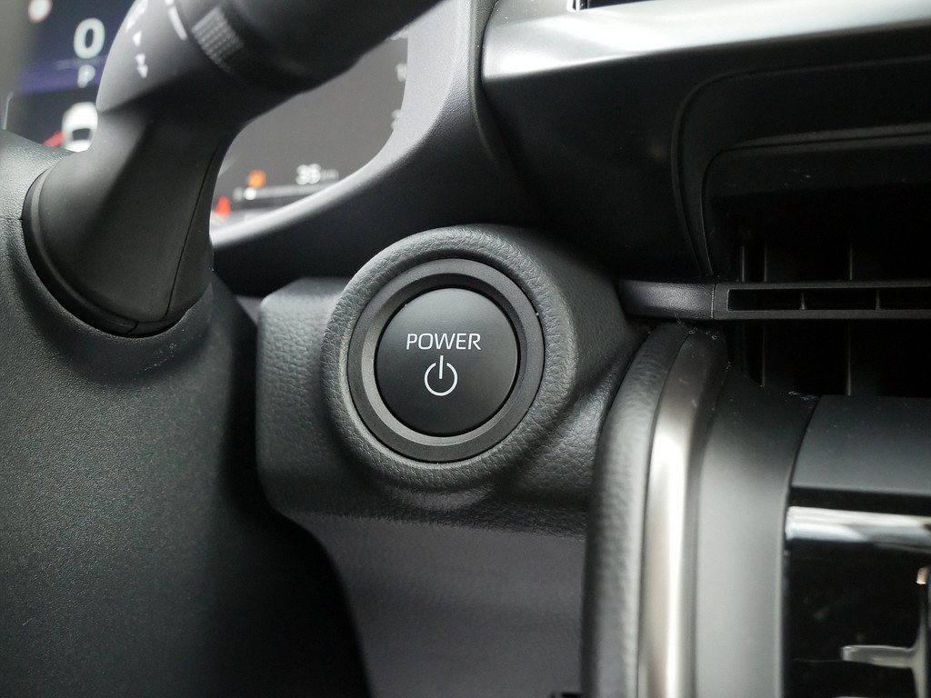 Fahrzeugansicht TOYOTA C-HR 1.8 Hybrid Team Deutschland - Bild 28