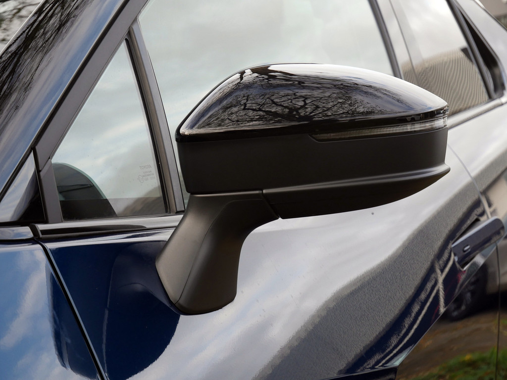 Fahrzeugansicht TOYOTA C-HR 1.8 Hybrid Team Deutschland - Bild 37