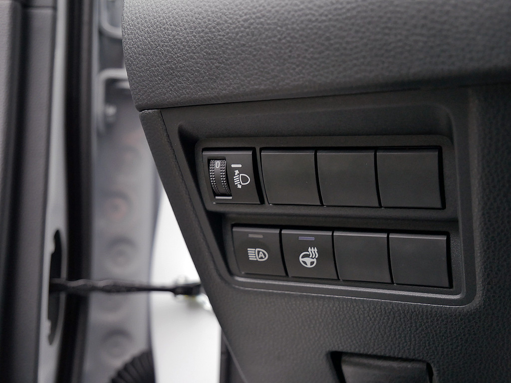 Fahrzeugansicht TOYOTA Yaris Hybrid 1.5 VVT-i Style Plus - Bild 24