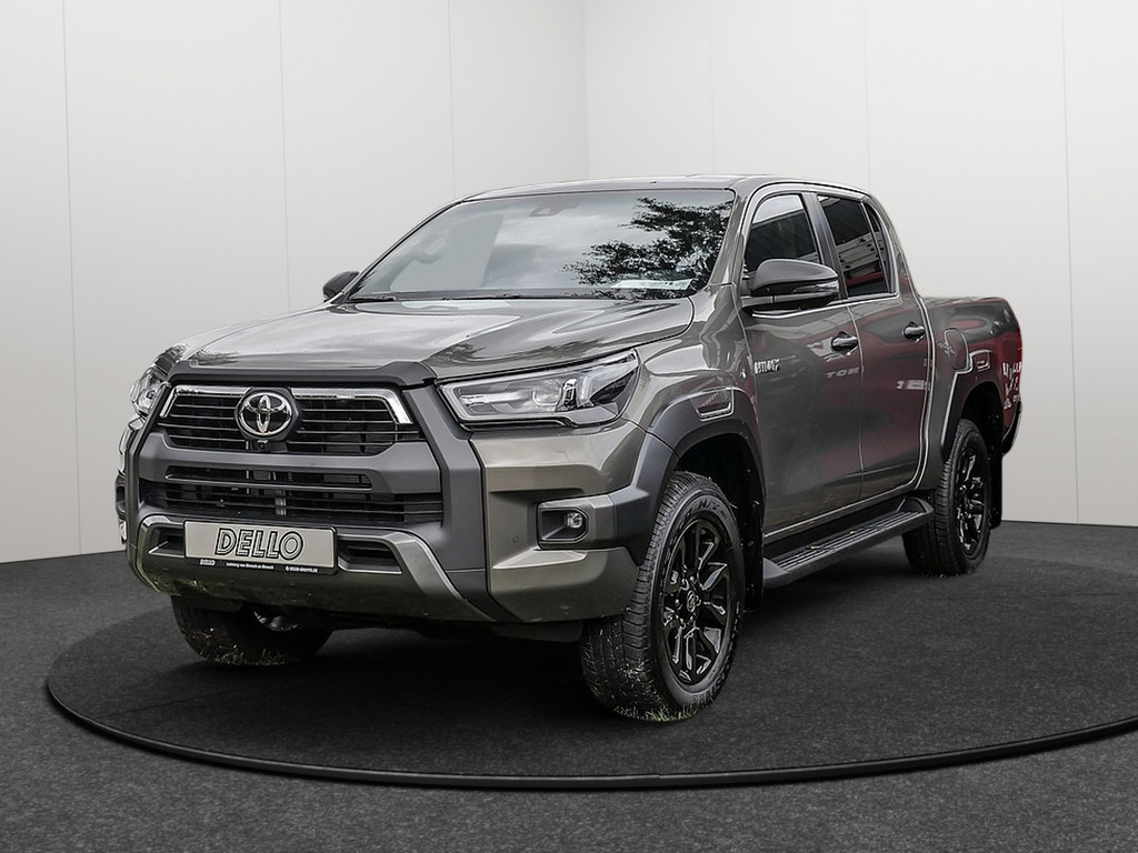 TOYOTA Hilux 2.8 Double Cab Invincible 4x4