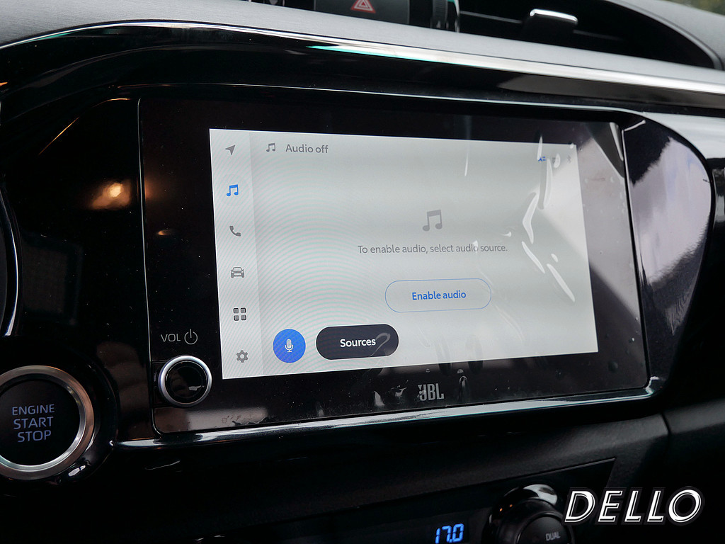 Fahrzeugansicht TOYOTA Hilux 2.8 Double Cab Invincible 4x4 - Bild 14