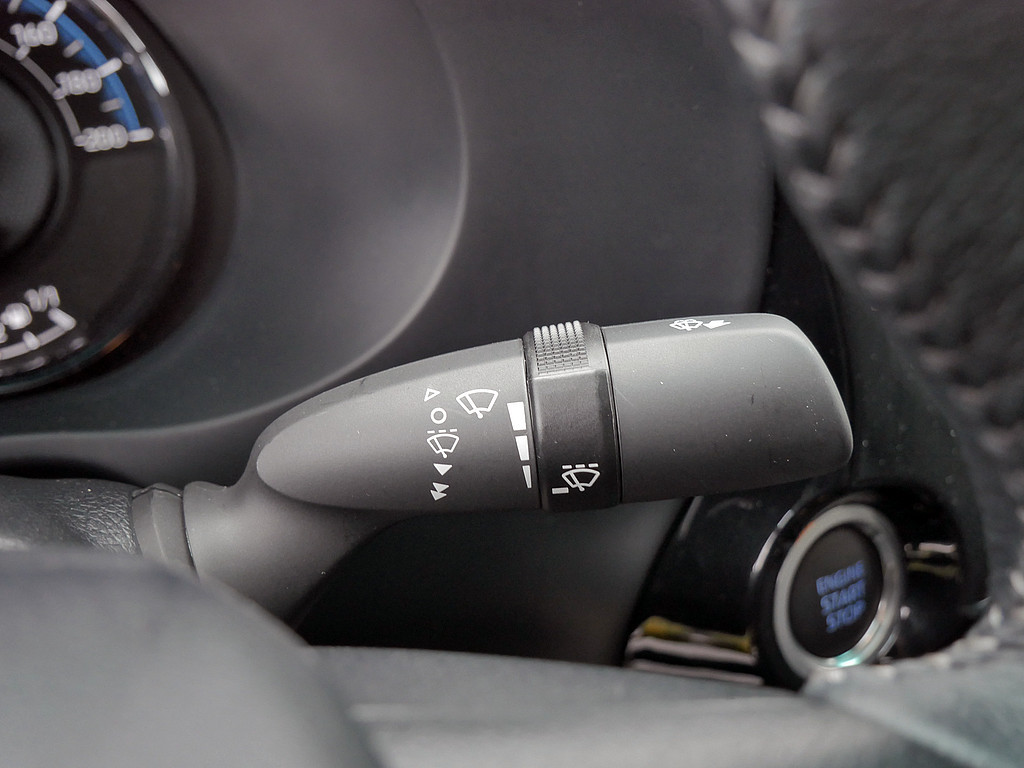 Fahrzeugansicht TOYOTA Hilux 2.8 Double Cab Invincible 4x4 - Bild 27