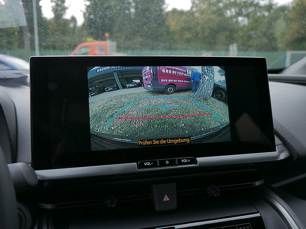 Fahrzeugansicht TOYOTA C-HR 2.0 Plug-In Hybrid FWD Teamplayer - Bild 9