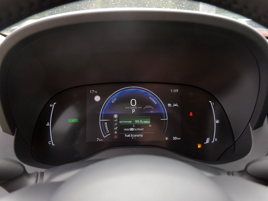 Fahrzeugansicht TOYOTA Yaris Hybrid 1.5 VVT-iE Teamplayer - Bild 15