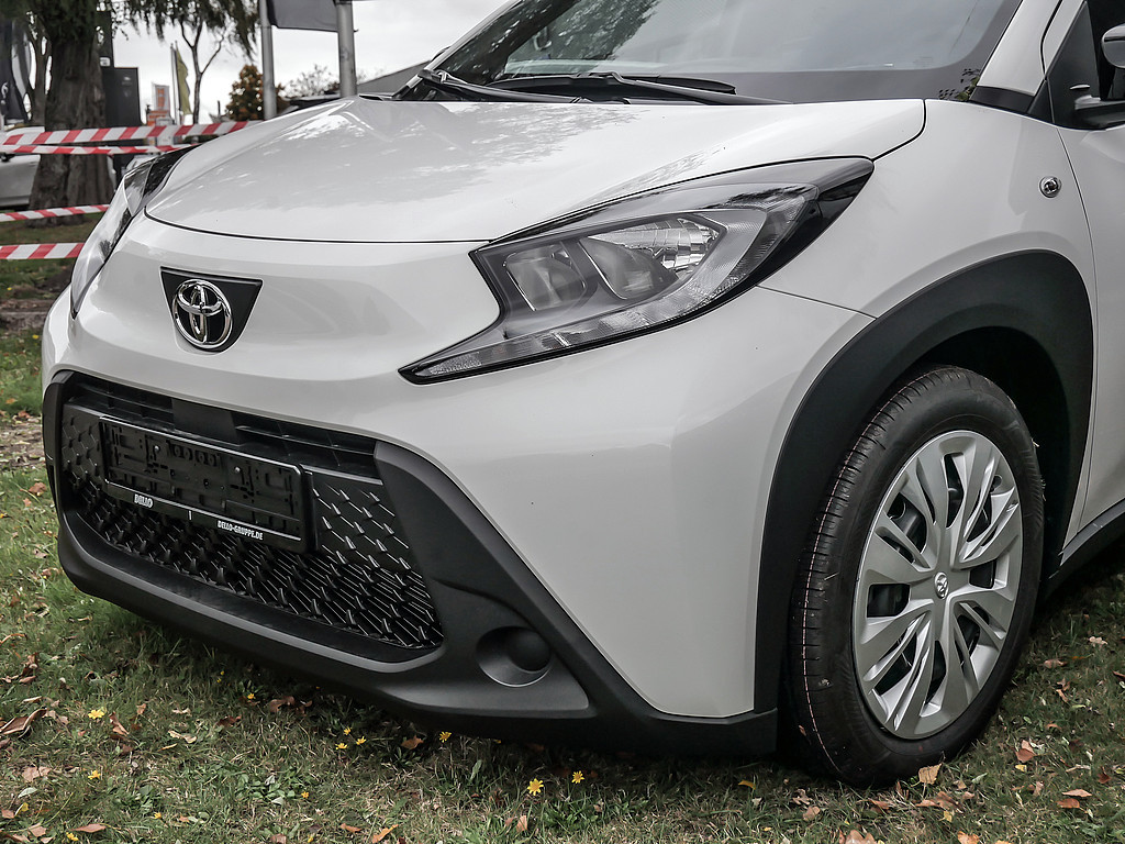 Fahrzeugansicht TOYOTA Aygo X 1.0 Play - Bild 22