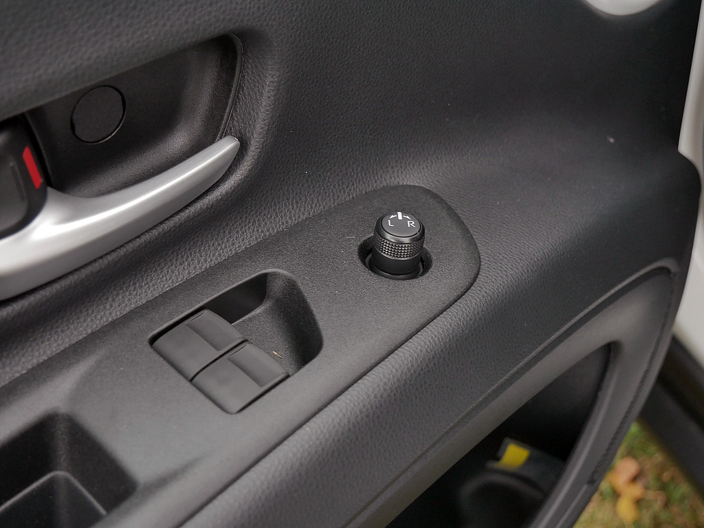 Fahrzeugansicht TOYOTA Aygo X 1.0 Play - Bild 6