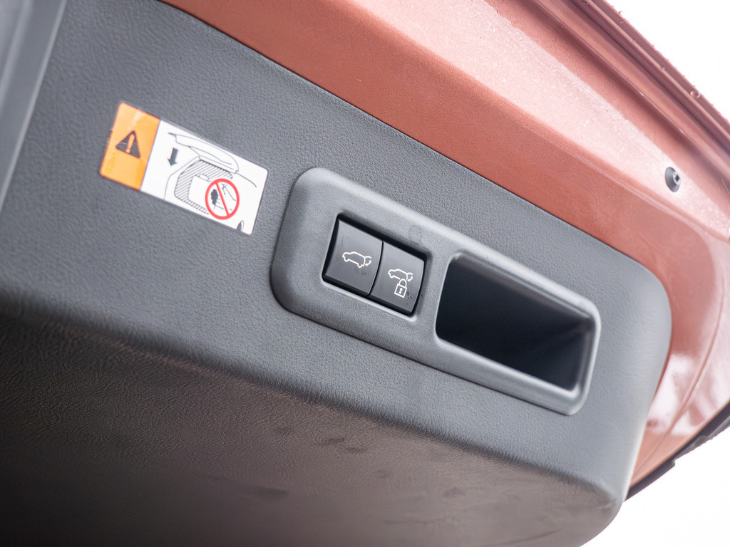 Fahrzeugansicht LEXUS LBX Emotion - Bild 11