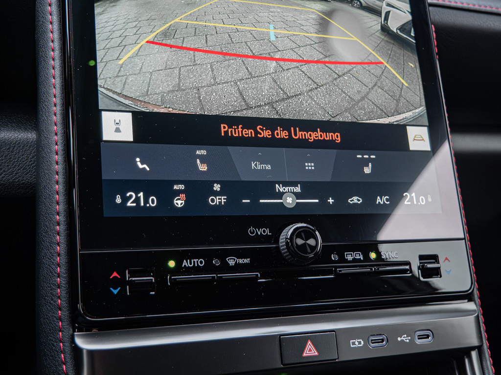 Fahrzeugansicht LEXUS LBX Emotion - Bild 18